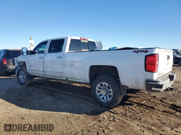 2019 Chevrolet Silverado 3500HD LTZ z VIN 1GC4KXCY0KF276409, wystawiony jako Copart lot #88408515 z przebiegiem 125 787 mil mil oraz Szkody całkowita. Historia ofert i sprzedaży dostępna na DreamBid. Obrazek 2.