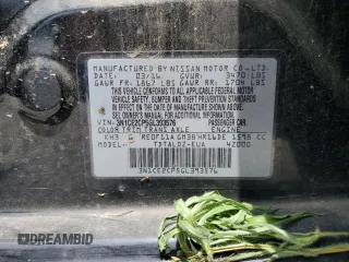 2016 Nissan Note S with VIN 3N1CE2CP5GL393576, listed as a Copart auction lot 61638175 with Not provided miles and Salvage title. Bid and sale history available at DreamBid. Image 12.