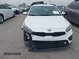 2021 Kia Forte LXS z VIN 3KPF24AD1ME361778, wystawiony jako IAAI lot #42275086 z przebiegiem 13 472 mil mil oraz . Historia ofert i sprzedaży dostępna na DreamBid. Obrazek 13.