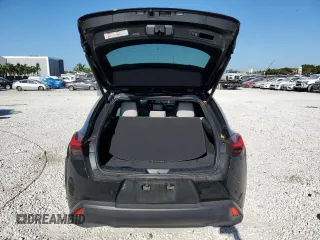 2025 Lexus UX z VIN JTHYBJAH6S2007225, wystawiony jako Copart lot #49593555 z przebiegiem 6963 mil mil oraz Nie do naprawy. Historia ofert i sprzedaży dostępna na DreamBid. Obrazek 6.