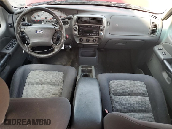 2005 Ford Explorer Sport Trac XLS z VIN 1FMZU77K85UC00311, wystawiony jako Copart lot #57558555 z przebiegiem 181 343 mil mil oraz Czysty tytuł • Clean title. Historia ofert i sprzedaży dostępna na DreamBid. Obrazek 8.