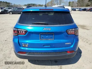2022 Jeep Compass Altitude with VIN 3C4NJDBB5NT152956, listed as a Copart auction lot 49622375 with 38,471 mi miles and Salvage Title. Bid and sale history available at carsss.com. Image 6.
