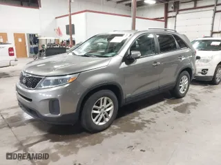 2015 Kia Sorento LX with VIN 5XYKTDA73FG627393, listed as a IAAI auction lot 41742269 with 118,633 mi miles. Bid and sale history available at carsss.com. Image 2.