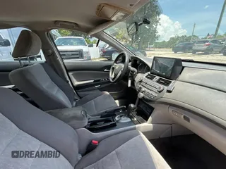 2009 Honda Accord LX-P with VIN 1HGCP26419A165093, listed as a Copart auction lot 61976585 with 172,398 mi miles and Clean title. Bid and sale history available at DreamBid. Image 5.