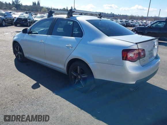 2008 Volkswagen Jetta Sedan SE with VIN 3VWRM71K48M030855, listed as a IAAI auction lot 41740303 with 173,026 mi miles. Bid and sale history available at carsss.com. Image 3.