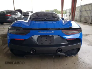 2022 Maserati MC20 z VIN ZAM24BXA2N0383787, wystawiony jako Copart lot #45825114 z przebiegiem 9395 mil mil oraz . Historia ofert i sprzedaży dostępna na DreamBid. Obrazek 10.