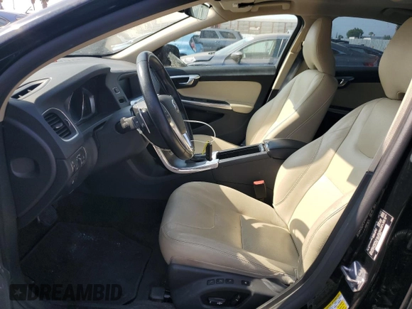 2016 Volvo S60 T5 Drive-E Premier с VIN YV126MFK7G2411993, выставлен на аукционе Copart как лот 59578505 с пробегом 52 983 миль миль и Списание • Salvage title. История ставок и продаж доступна на DreamBid. Изображение 7.
