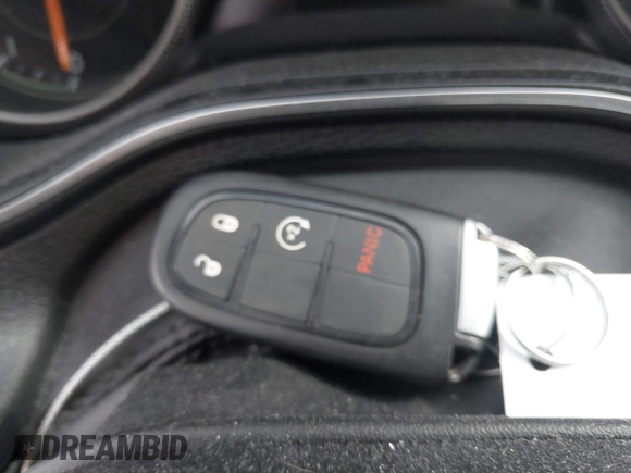 2019 Jeep Cherokee Latitude Plus с VIN 1C4PJMLB6KD384765, выставлен на аукционе IAAI как лот 42350600 с пробегом 32 483 миль миль и . История ставок и продаж доступна на DreamBid. Изображение 11.