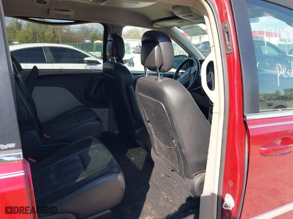 2012 Chrysler Town & Country Touring-L with VIN 2C4RC1CG6CR144174, listed as a IAAI auction lot 42003682 with 172,453 mi miles. Bid and sale history available at carsss.com. Image 8.