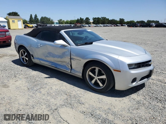 2011 Chevrolet Camaro 1LT z VIN 2G1FB3DD1B9193909, wystawiony jako Copart lot #56000395 z przebiegiem 110 248 mil mil oraz Szkoda całkowita • Salvage title. Historia ofert i sprzedaży dostępna na DreamBid. Obrazek 4.