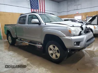 2014 Toyota Tacoma with VIN 5TFMU4FN8EX019541, listed as a Copart auction lot 55295645 with 206,725 mi miles and Clean title. Bid and sale history available at DreamBid. Image 4.