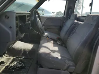 1996 Dodge Dakota z VIN 1B7HL26X3TS574692, wystawiony jako Copart lot #79342224 z przebiegiem 155 023 mil mil oraz Czysty tytuł • Clean title. Historia ofert i sprzedaży dostępna na DreamBid. Obrazek 7.