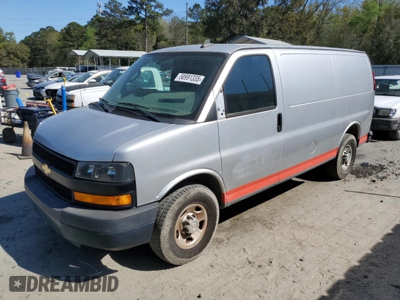2018 Chevrolet Express Cargo with VIN 1GCWGAFP3J1318769, listed as a Copart auction lot 50991335 with 147,260 mi miles and Clean title. Bid and sale history available at DreamBid. Image 1.
