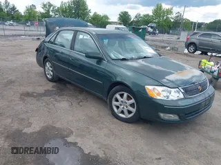 2001 Toyota Avalon XL z VIN 4T1BF28B11U168387, wystawiony jako IAAI lot #42186182 z przebiegiem 129 935 mil mil oraz . Historia ofert i sprzedaży dostępna na DreamBid. Obrazek 1.