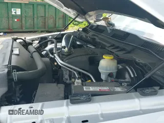 2017 Ram 1500 Rebel z VIN 1C6RR7YT2HS803629, wystawiony jako IAAI lot #42914264 z przebiegiem 76 836 mil mil oraz . Historia ofert i sprzedaży dostępna na DreamBid. Obrazek 19.