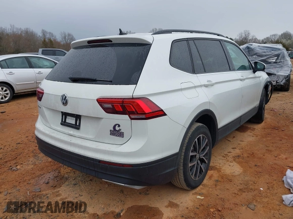 2021 Volkswagen Tiguan S z VIN 3VV1B7AX6MM077365, wystawiony jako IAAI lot #41762764 z przebiegiem 46 338 mil mil oraz . Historia ofert i sprzedaży dostępna na DreamBid. Obrazek 4.