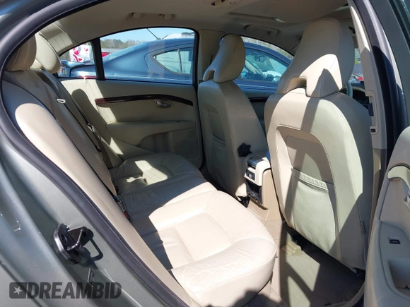 2007 Volvo S80 I6 with VIN YV1AS982371045182, listed as a IAAI auction lot 41662764 with 149,071 mi miles. Bid and sale history available at carsss.com. Image 8.