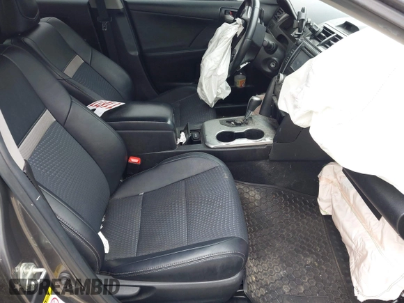 2014 Toyota Camry L with VIN 4T1BF1FK1EU352652, listed as a IAAI auction lot 41918072 with 1 mi miles. Bid and sale history available at carsss.com. Image 5.