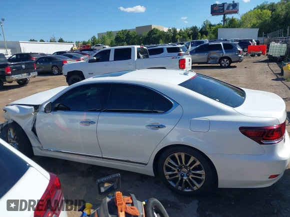 2013 Lexus LS 460 with VIN JTHBL5EF5D5124038, listed as a IAAI auction lot 40197929 with 232,697 mi miles and . Bid and sale history available at DreamBid. Image 15.