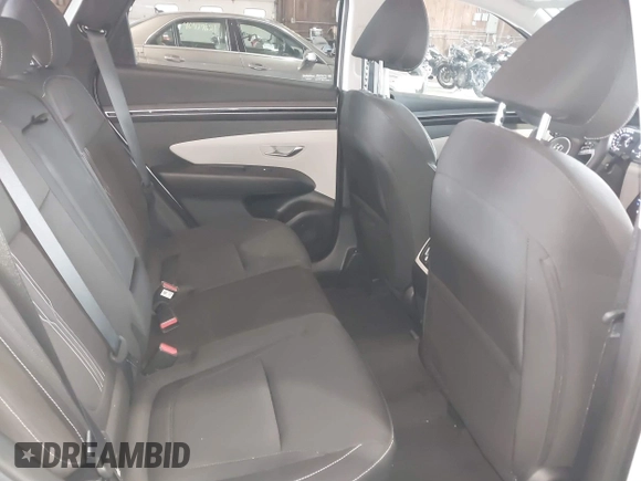 2024 Hyundai Tucson SEL z VIN KM8JBCDE4RU348066, wystawiony jako IAAI lot #40451653 z przebiegiem 3 742 mil mil oraz . Historia ofert i sprzedaży dostępna na DreamBid. Obrazek 8.