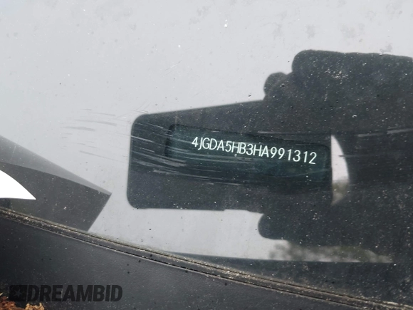 2017 Mercedes-Benz GLE 350 with VIN 4JGDA5HB3HA991312, listed as a IAAI auction lot 42378449 with 98,136 mi miles and . Bid and sale history available at DreamBid. Image 17.