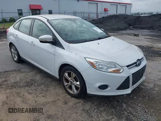 2014 Ford Focus SE with VIN 1FADP3F27EL215703, listed as a IAAI auction lot 42110523 with 179,371 mi miles. Bid and sale history available at carsss.com. Image 1.