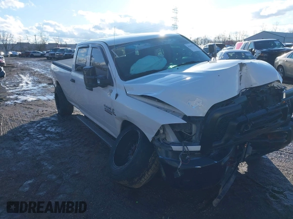 2018 Ram 2500 Tradesman with VIN 3C6UR4HL6JG125201, listed as a IAAI auction lot 41432329 with 181,247 mi miles. Bid and sale history available at carsss.com. Image 1.