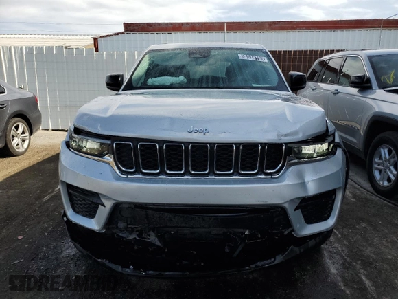 2023 Jeep Grand Cherokee Laredo with VIN 1C4RJHAG0PC674527, listed as a Copart auction lot 58538195 with 37,434 mi miles and Salvage title. Bid and sale history available at DreamBid. Image 5.