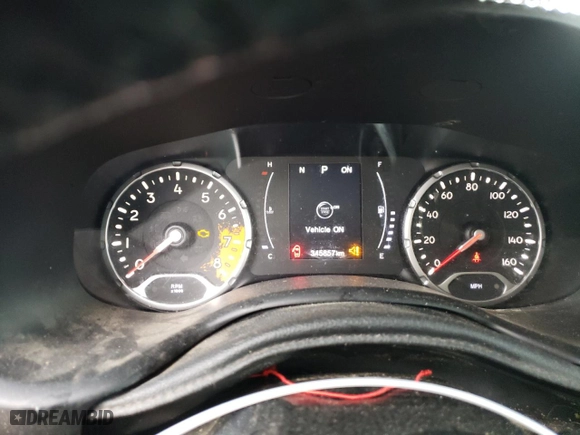 2018 Jeep Renegade Latitude with VIN ZACCJBBB4JPH74882, listed as a Copart auction lot 48030855 with 345,857 mi miles and Salvage Title. Bid and sale history available at carsss.com. Image 9.