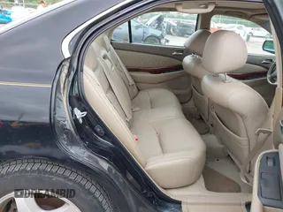 2003 Acura TL with VIN 19UUA56643A077137, listed as a IAAI auction lot 42173963 with 118,274 mi miles. Bid and sale history available at carsss.com. Image 8.