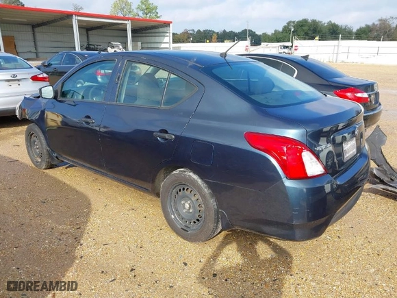 2016 Nissan Versa SV with VIN 3N1CN7APXGL849619, listed as a IAAI auction lot 41046452 with 88,500 mi miles. Bid and sale history available at carsss.com. Image 3.