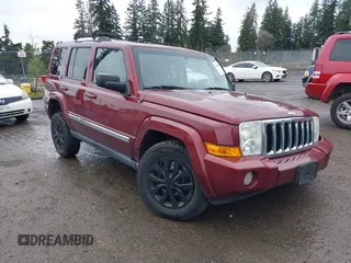 2007 Jeep Commander Limited with VIN 1J8HG58P77C573878, listed as a IAAI auction lot 41843633 with 154,584 mi miles. Bid and sale history available at carsss.com. Image 1.