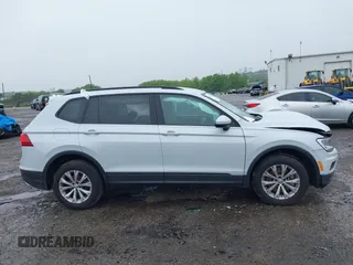 2019 Volkswagen Tiguan S with VIN 3VV0B7AX7KM031438, listed as a IAAI auction lot 42367337 with Not provided miles and . Bid and sale history available at DreamBid. Image 13.