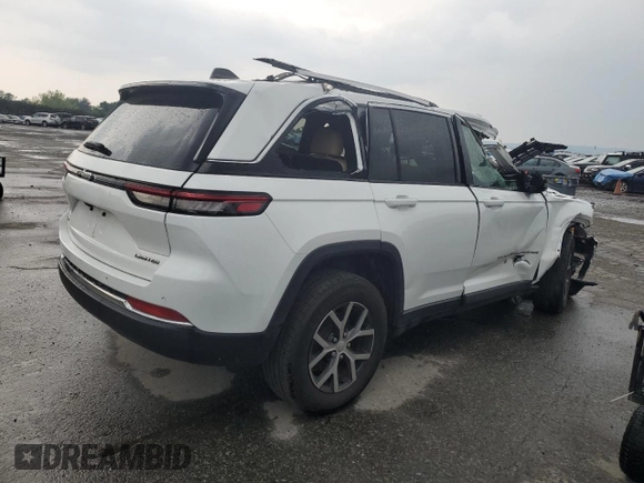 2023 Jeep Grand Cherokee Limited with VIN 1C4RJHBG8PC580782, listed as a Copart auction lot 59262215 with Not provided miles and Salvage title. Bid and sale history available at DreamBid. Image 3.