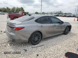 2025 Toyota Camry LE with VIN 4T1DAACKXSU563016, listed as a Copart auction lot 50403945 with 1,689 mi miles and Salvage Title. Bid and sale history available at carsss.com. Image 3.