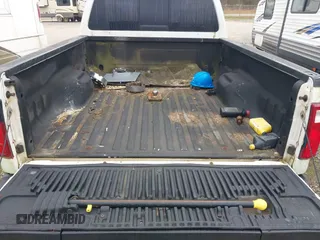 2010 Ford Super Duty F-250 SRW XL with VIN 1FTSW2BR5AEA13152, listed as a IAAI auction lot 41491929 with 310,807 mi miles. Bid and sale history available at carsss.com. Image 8.