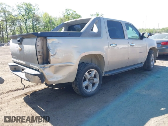 2007 Chevrolet Avalanche LS z VIN 3GNEC12007G135346, wystawiony jako IAAI lot #42065408 z przebiegiem 183 821 mil mil oraz . Historia ofert i sprzedaży dostępna na DreamBid. Obrazek 4.
