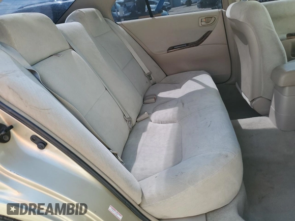 2001 Mitsubishi Galant ES z VIN 4A3AA46G41E110547, wystawiony jako Copart lot #70251704 z przebiegiem 147 187 mil mil oraz Szkoda całkowita • Salvage title. Historia ofert i sprzedaży dostępna na DreamBid. Obrazek 10.