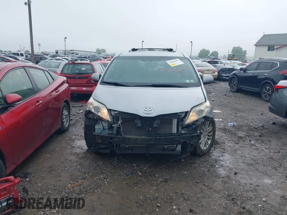 2015 Toyota Sienna XLE с VIN 5TDYK3DC3FS579087, выставлен на аукционе IAAI как лот 42456365 с пробегом 127 350 миль миль и . История ставок и продаж доступна на DreamBid. Изображение 12.