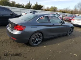 2020 BMW 2 Series 230i xDrive with VIN WBA2J3C07L7D96605, listed as a Copart auction lot 82123324 with 27,826 mi miles and Salvage Title. Bid and sale history available at carsss.com. Image 3.