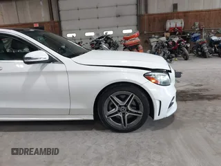 2021 Mercedes-Benz C 300 z VIN W1KWF8EB4MR633044, wystawiony jako IAAI lot #42360676 z przebiegiem 109 484 mil mil oraz . Historia ofert i sprzedaży dostępna na DreamBid. Obrazek 18.