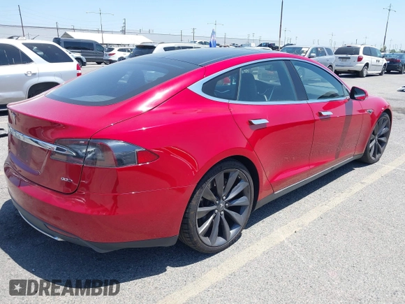 2016 Tesla Model S 90D с VIN 5YJSA1E26GF120631, выставлен на аукционе IAAI как лот 42249326 с пробегом 84 491 миль миль и . История ставок и продаж доступна на DreamBid. Изображение 4.