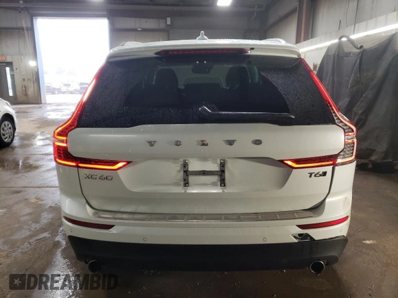 2018 Volvo XC60 Momentum with VIN LYVA22RK3JB117820, listed as a Copart auction lot 52420055 with 52,616 mi miles and Salvage title. Bid and sale history available at DreamBid. Image 6.