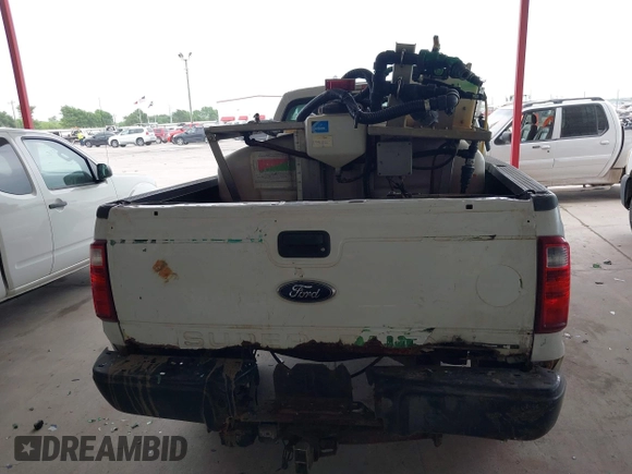 2016 Ford F-350 XL with VIN 1FTBF3A69GEC07110, listed as a IAAI auction lot 41930376 with 179,216 mi miles and . Bid and sale history available at DreamBid. Image 16.