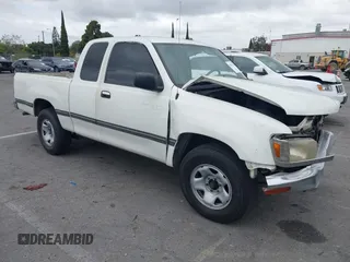 1995 Toyota T100 DX z VIN JT4VD12EXS0002169, wystawiony jako IAAI lot #42073906 z przebiegiem 362 955 mil mil oraz . Historia ofert i sprzedaży dostępna na DreamBid. Obrazek 1.