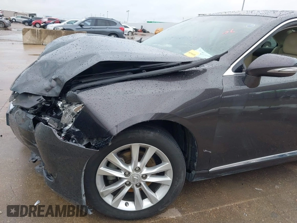 2011 Lexus ES 330 with VIN JTHBK1EG7B2450409, listed as a IAAI auction lot 42481391 with Not provided miles and . Bid and sale history available at DreamBid. Image 18.
