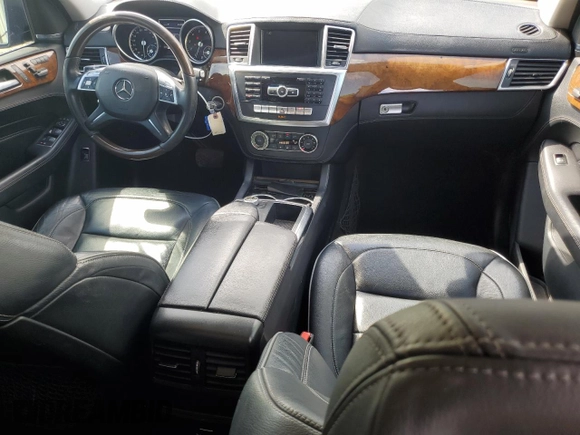 2013 Mercedes-Benz M 550 with VIN 4JGDA7DB0DA149846, listed as a Copart auction lot 44609075 with 140,603 mi miles and Salvage title. Bid and sale history available at DreamBid. Image 8.