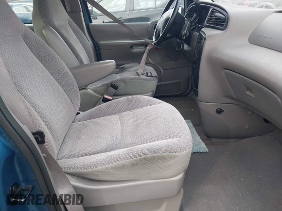 2003 Ford Windstar with VIN 2FMZA50453BB56263, listed as a IAAI auction lot 41619271 with 90,954 mi miles and . Bid and sale history available at carsss.com. Image 5.