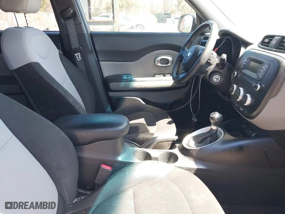 2016 Kia Soul with VIN KNDJN2A2XG7404815, listed as a IAAI auction lot 41821000 with NaN miles. Bid and sale history available at carsss.com. Image 5.