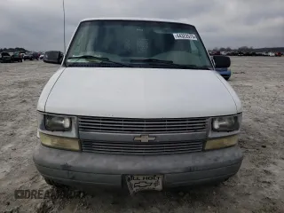 2005 Chevrolet Astro Cargo z VIN 1GCDM19X05B106424, wystawiony jako Copart lot #44322575 z przebiegiem 248 387 mil mil oraz Szkody całkowita. Historia ofert i sprzedaży dostępna na DreamBid. Obrazek 5.